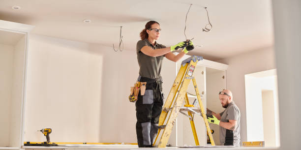 Best Electrical Outlet Repair  in Hollandale, MS