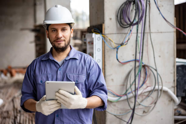 Best Electrical Repair Services  in Hollandale, MS
