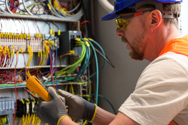 Best Electrical Contractors for Businesses  in Hollandale, MS
